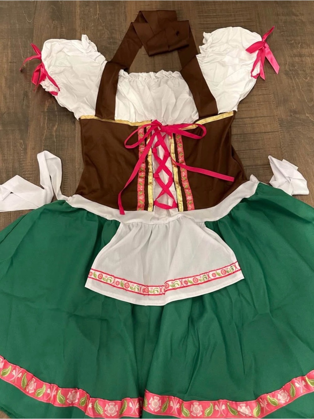 OKTOBERFEST DRESS AND SOCKS - Picture 2 of 3